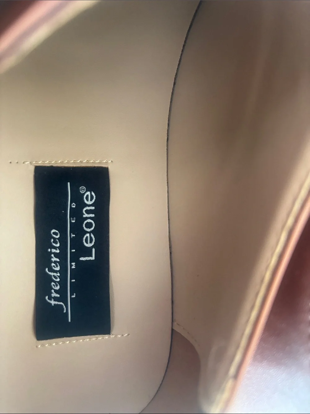 Men’s Tan Slip-On Loafers Fredrico Leone